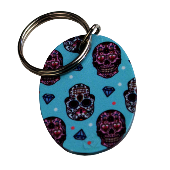 Keychain with skulls in diamond theme